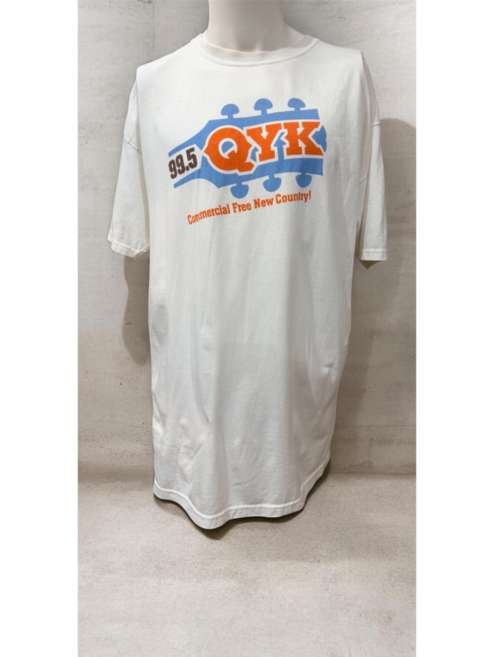 Vintage 99.5 QYK Commercial Free New Country Graphic T-Shirt XL